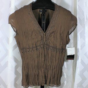 Axcess NWT Crinkle Top
